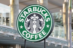 You are currently viewing More Than 8,000 Starbucks Stores Closed for Anti-Bias Training